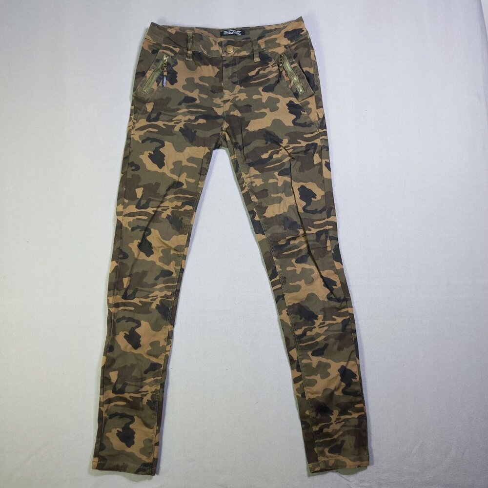American Bazi outdoor pants women's junior size 3 camo, zipper pockets